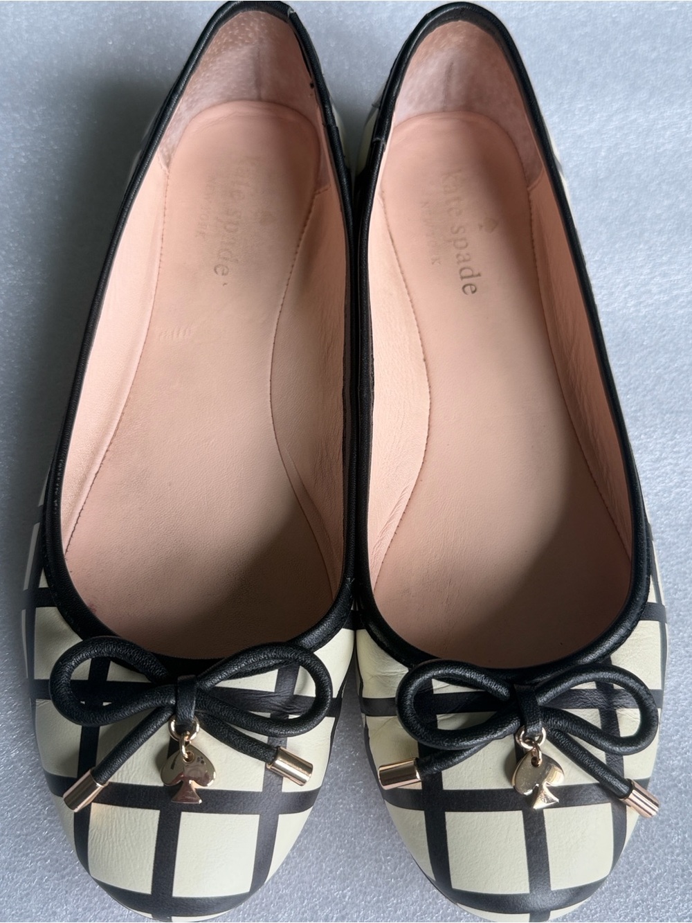 KATE SPADE New York Willa Bow Ballet Flats Ivory Black Leather Size 6 Women’s